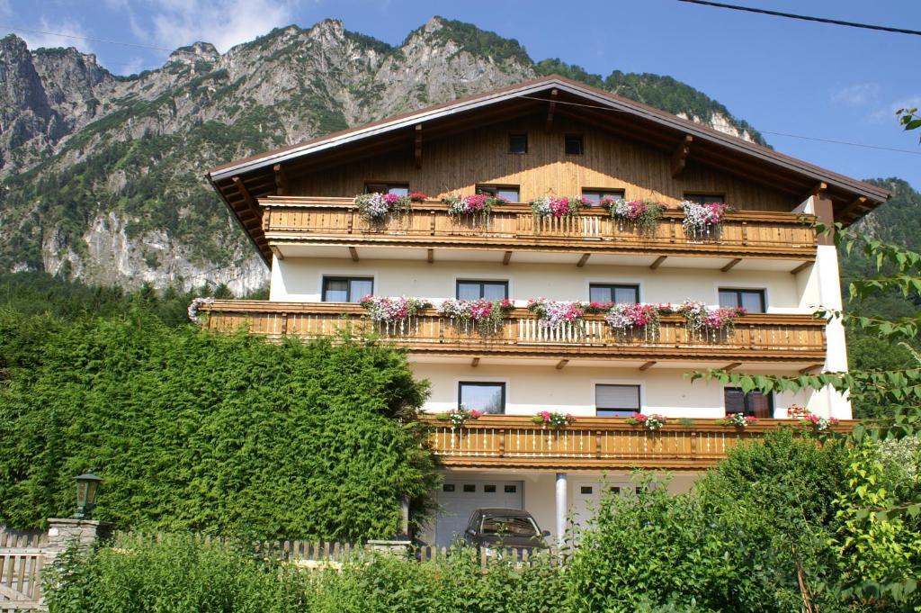 غرودخ Pension Bergfried المظهر الخارجي الصورة